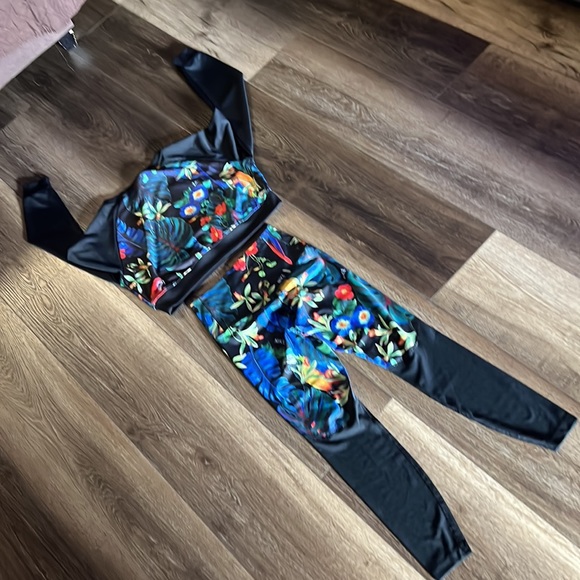 Nike Tropical set 🦋🌸☘️ - Picture 8 of 16